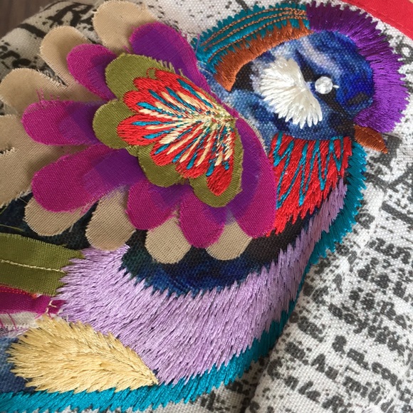 Gorgeous Embroidered Purse - Picture 5 of 16